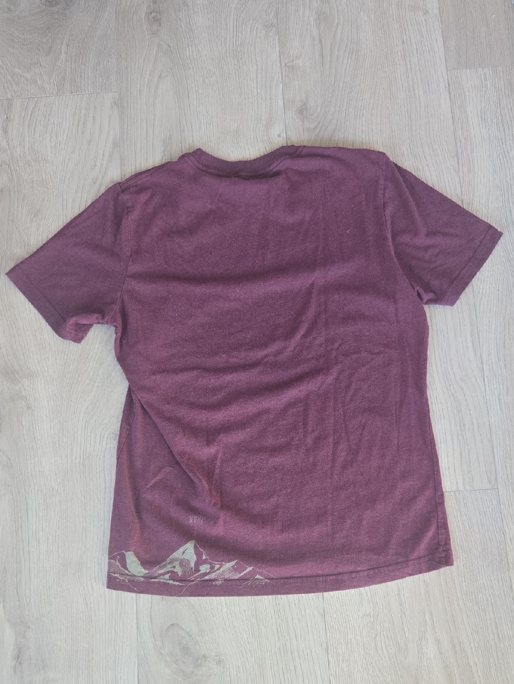 2 Prana Tees - Picture 6 of 7